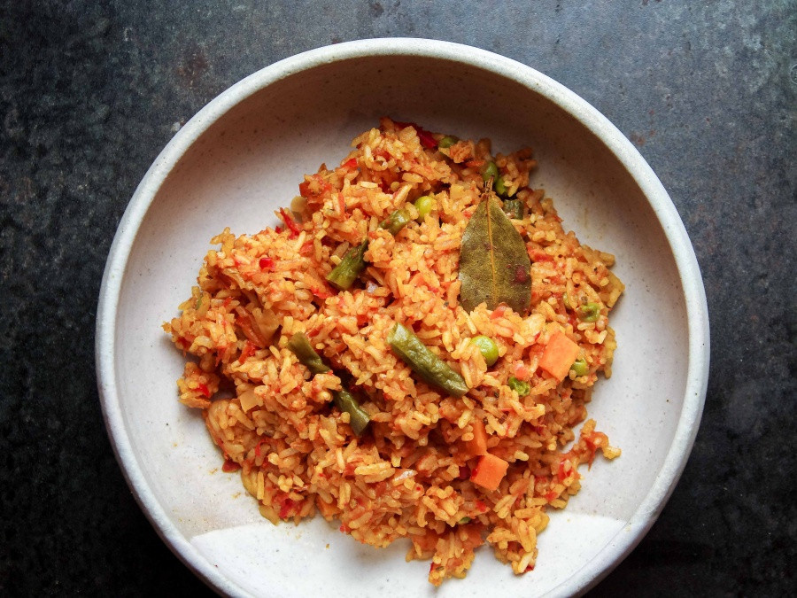 Cooked jollof rice